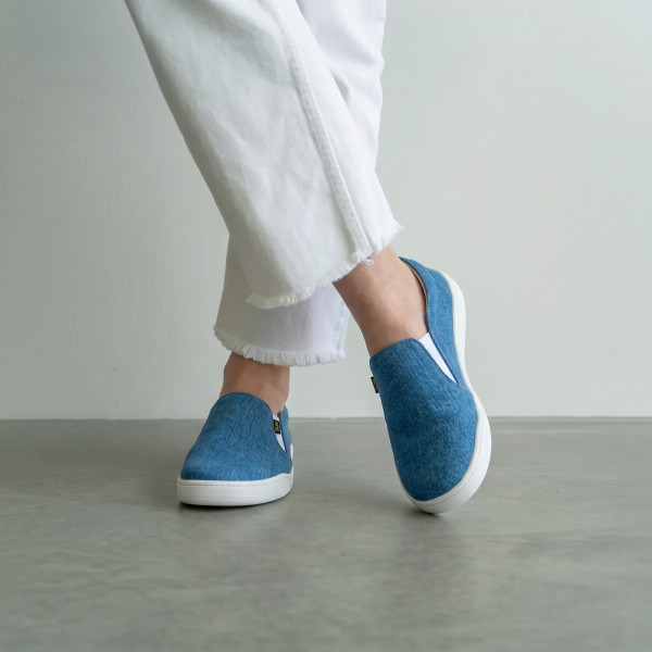 FARE MID-WIDE SLIP-ON tenisky modré