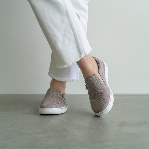 FARE MID-WIDE SLIP-ON tenisky béžové