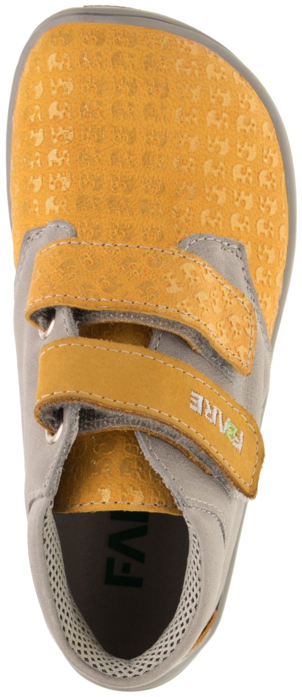 FARE BARE HRAVÉ BOTY baby elephant