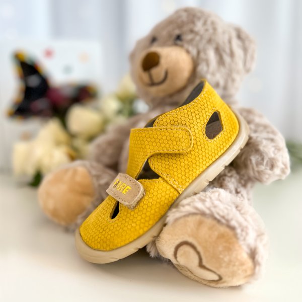 FARE FIRST BALEÁRKY dětské sandálky žluté