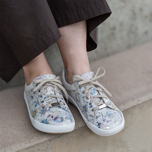 FARE MID-WIDE ELEGANT kid's all-year shoes beige