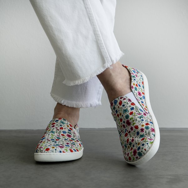 FARE BARE SLIP-ON tenisky flower